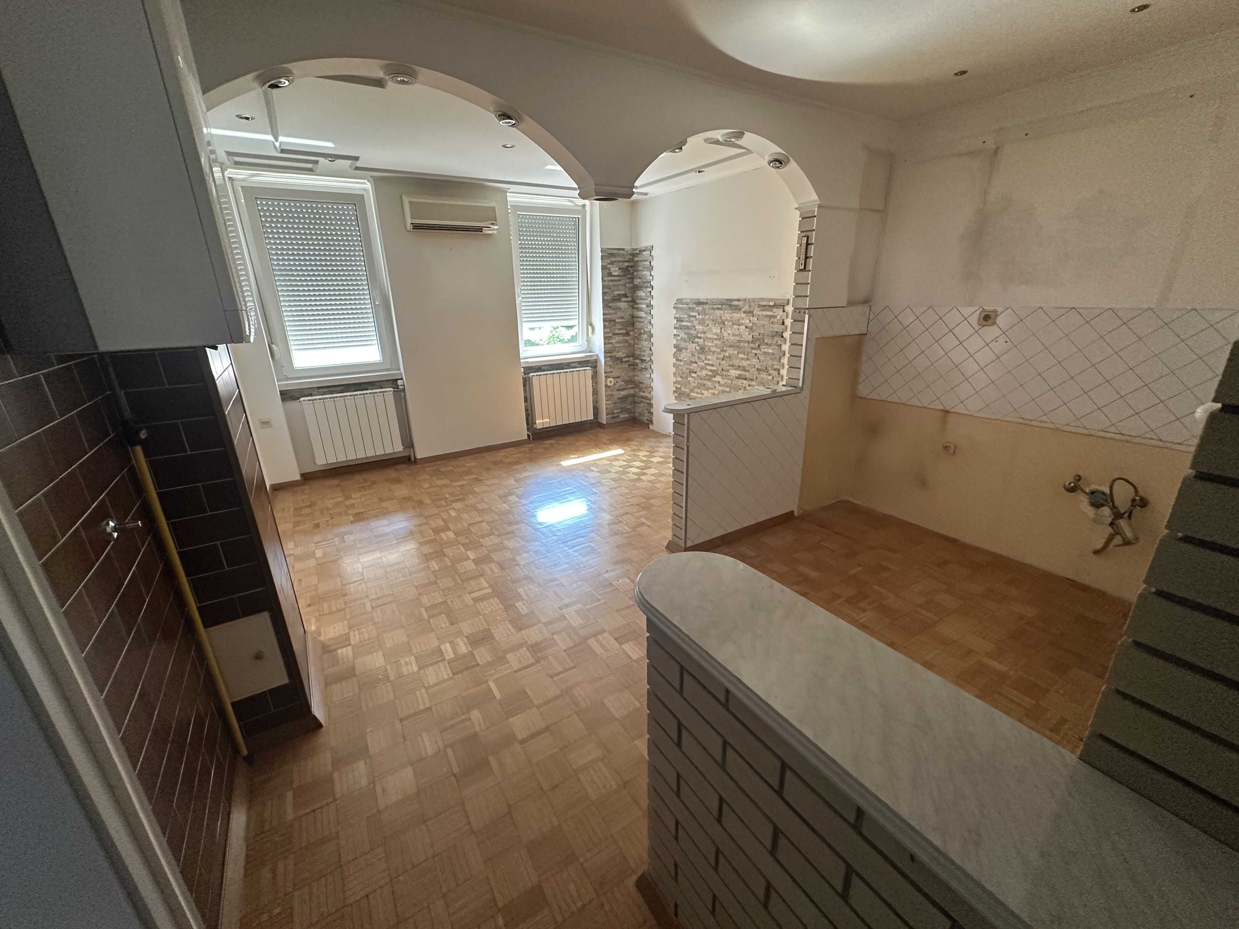 Trg Franca Fakina 25_1